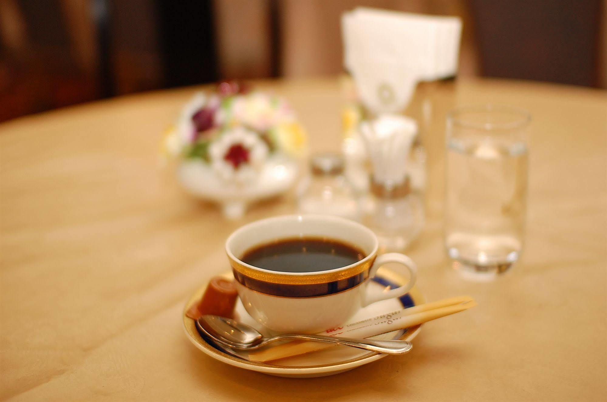 Loisir Hotel Йокаичи Екстериор снимка